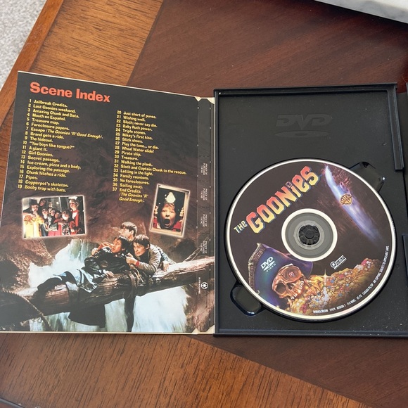 The Goonies dvd - Picture 2 of 3